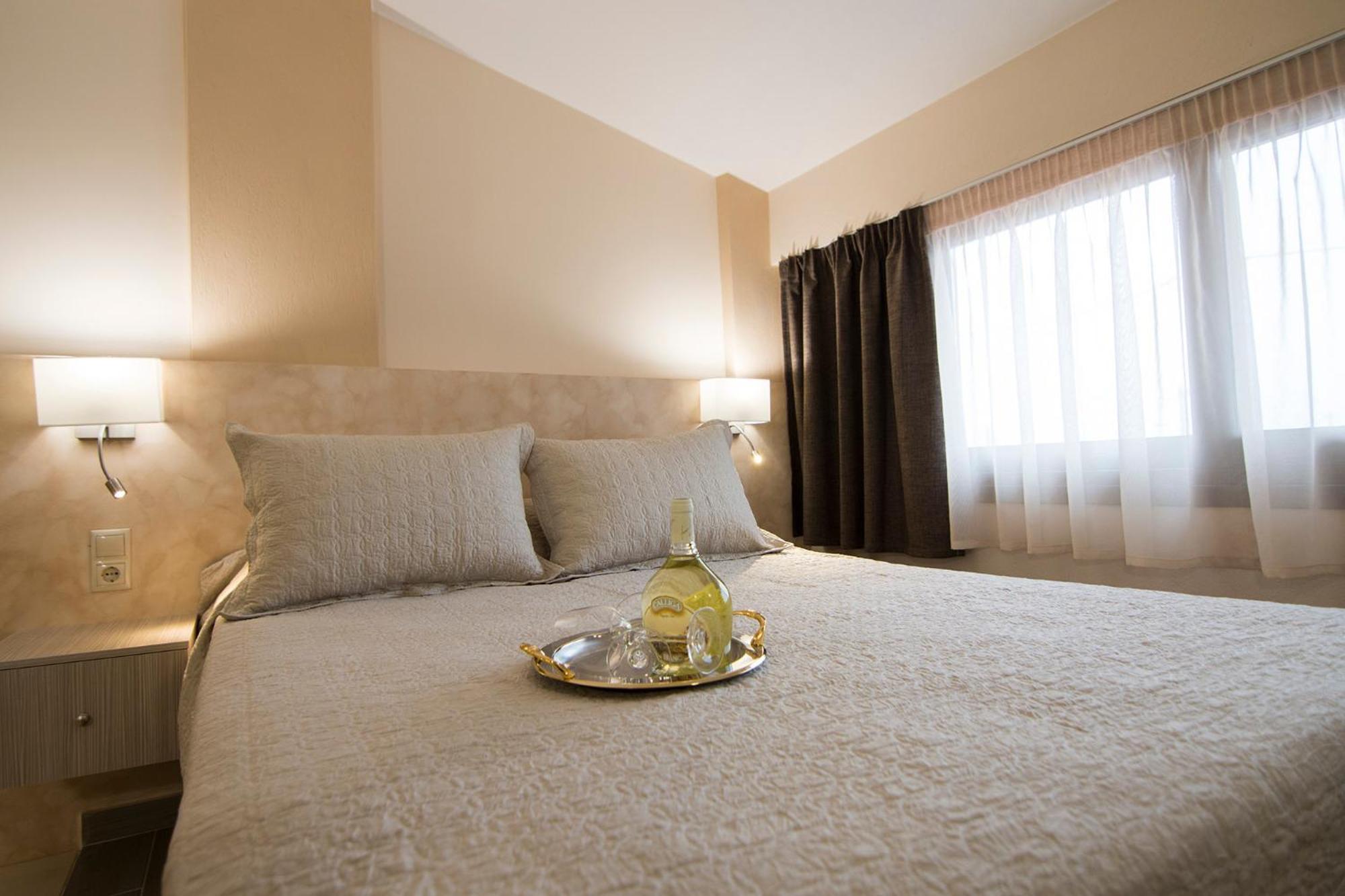 Elia Luxury Apartments スタブロス エクステリア 写真