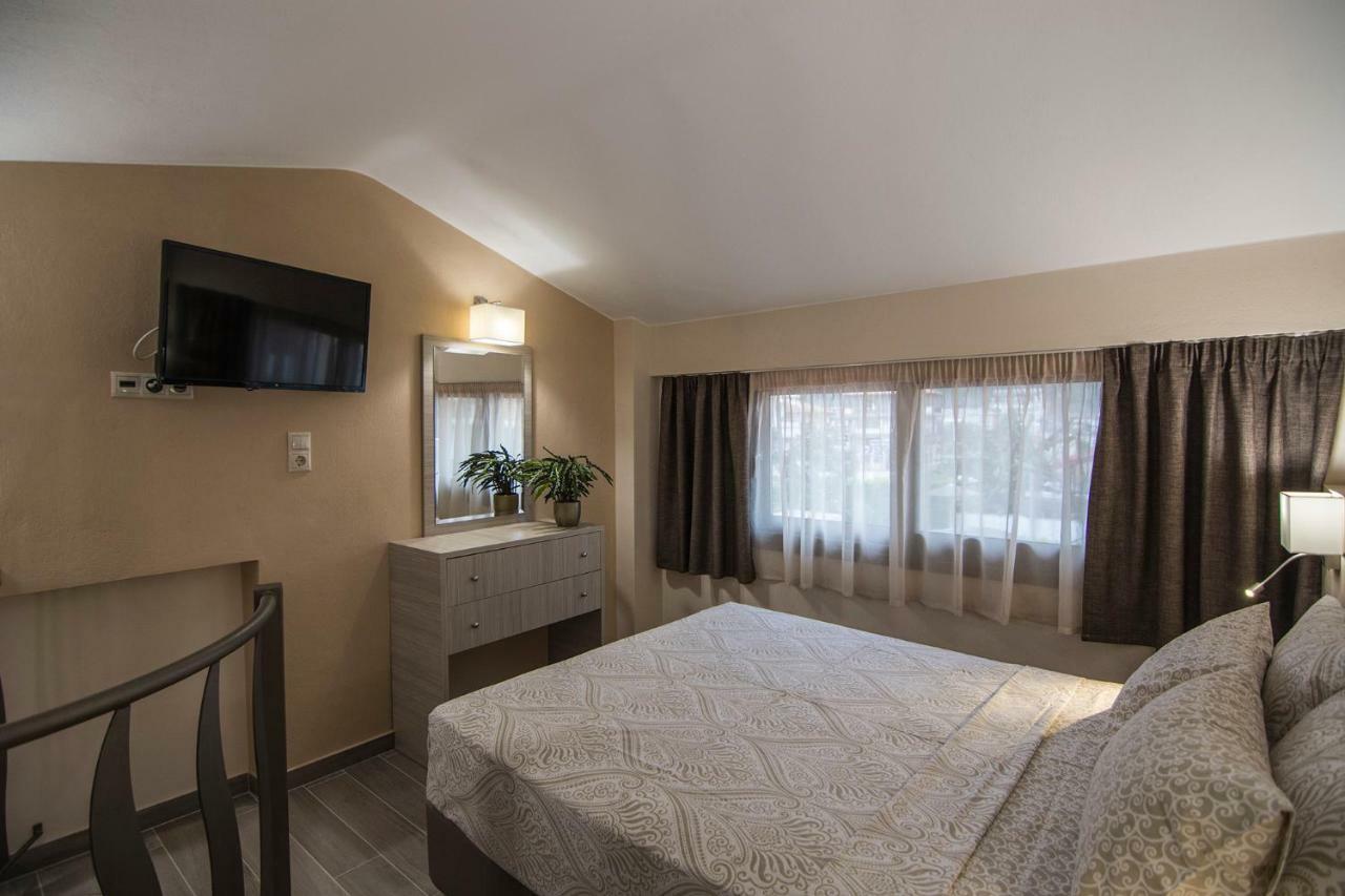 Elia Luxury Apartments スタブロス エクステリア 写真